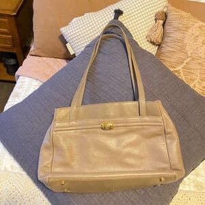 Etienne Aigner Genuine Leather Large Beige Tan 5 Compartment Purse — OS